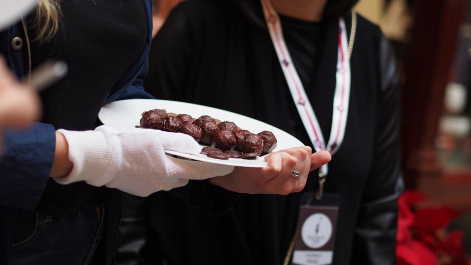 Melbourne: Guided Chocolate Walking Tour of the City - Tour Highlights