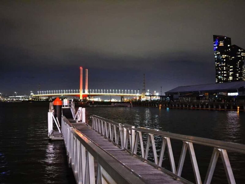 Melbourne: Nighttime Private City Tour with Transfer & Stops - Who Should Consider This?