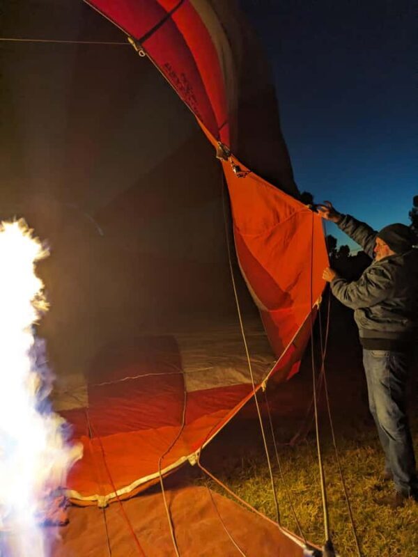 Melbourne Premium Balloon Flight 5-Star Champagne Breakfast - Key Points