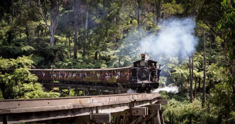 Melbourne: Puffing Billy Train & Penguin Parade Adventure - FAQs