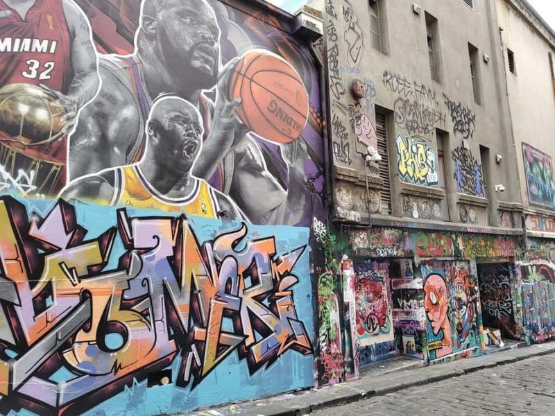 Melbourne Small Group Tour (van and walk) with Beach Boxes - FAQs