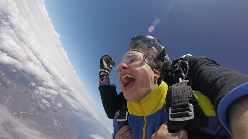Melbourne: St. Kilda Beach Skydive - Key Points