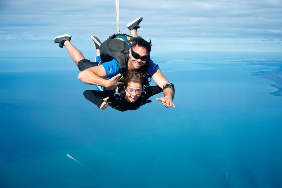 Melbourne: St. Kilda Beach Skydive - Meeting Information
