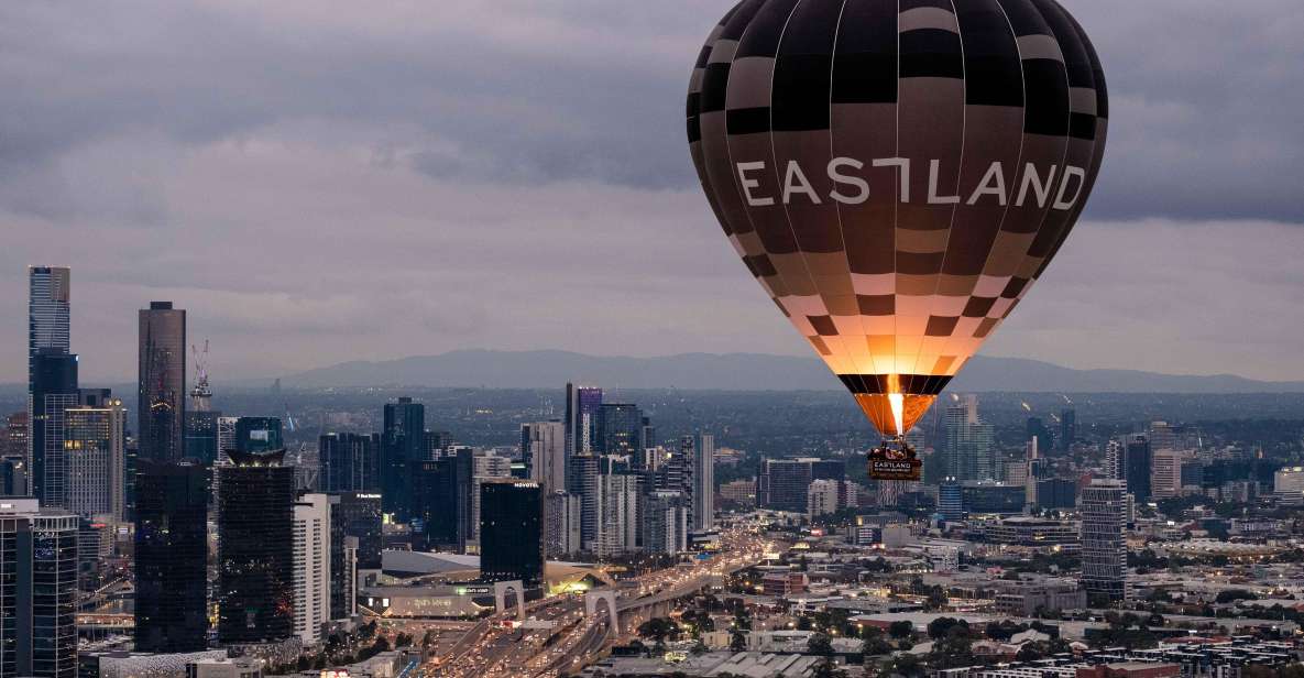 Melbourne: Sunrise Hot Air Balloon Experience With Breakfast - Key Points