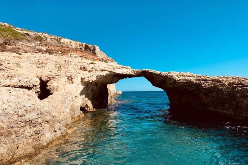 Mellieha: 1:00pm Speedboat round Comino Caves 2h Blue Lagoon - An In-Depth Look at the Experience
