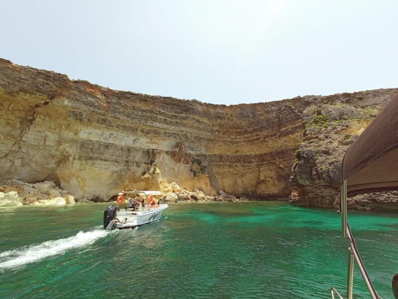 Mellieha: 3:00pm Speedboat round Comino Caves 2h Blue Lagoon - What It Feels Like to Be on the Water