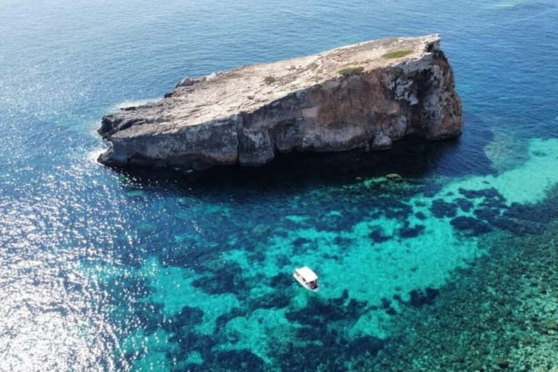 Mellieha: Private boat for 5 people to Comino & Blue Lagoon - The Experience: What You Can Expect  