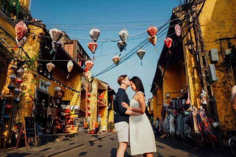 Memorable Photoshoot and Private Guided Walking Tour - Pricing and Booking Information