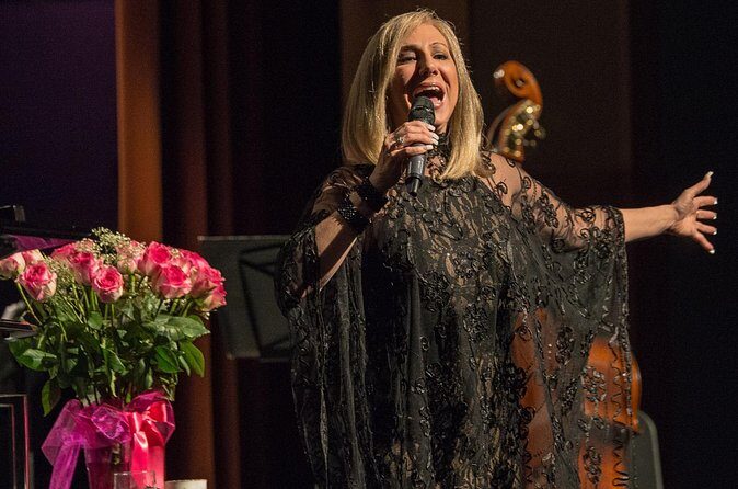 Memories A Tribute to Barbra Streisand - A Closer Look at the Experience