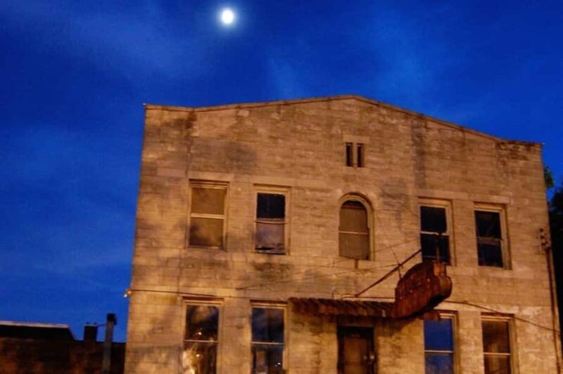 Memphis: 90-minute Haunted Walking Tour - Key Points  