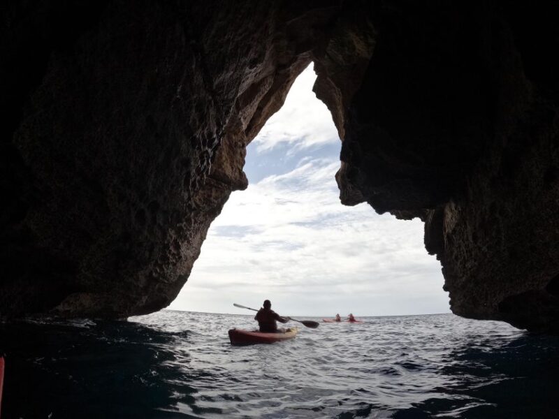 Menorca: Kayak Cave Route + Photo Session. - Tour Highlights