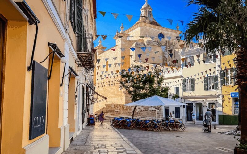 Menorca: Mahon Guided Walking Tour with History & Tastings - A Deep Dive into the Mahon Experience