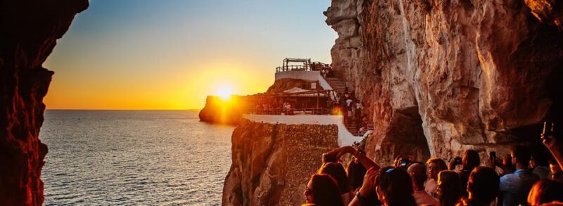 Menorca: Minibus Tour With Wine and Cheese Tasting - Key Points