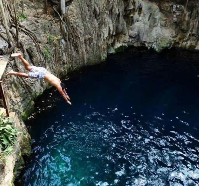 Mérida: 4 Majestic Cenotes Tour with Typical Lunch - Key Points