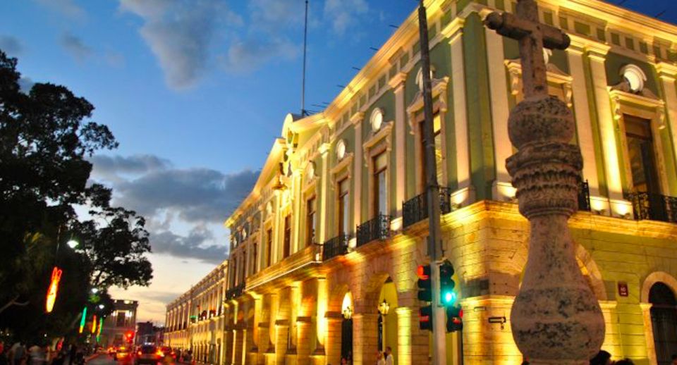 Mérida International Airport: Private Transfer - Arrival Assistance