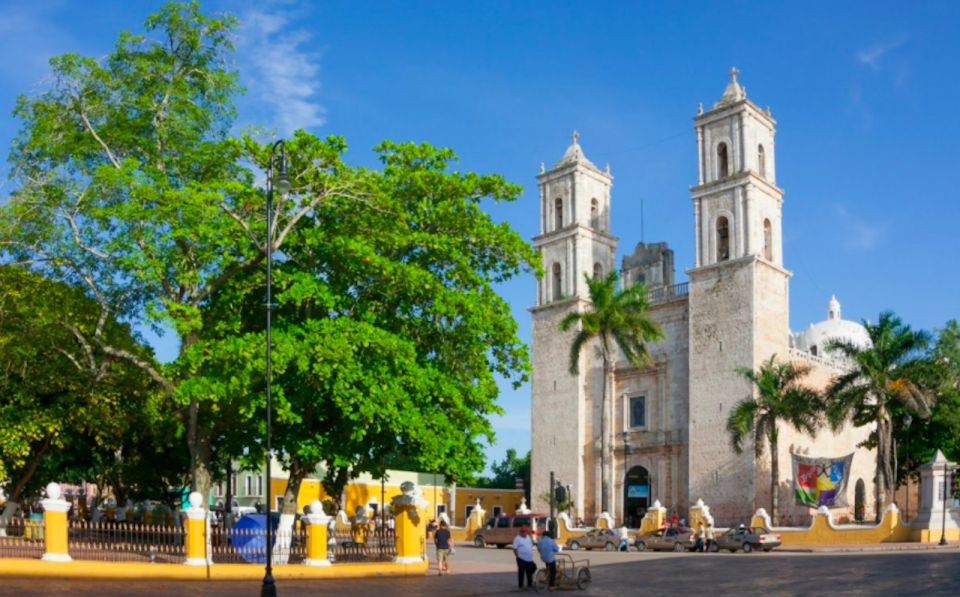 Mérida International Airport: Private Transfer - Departure Convenience