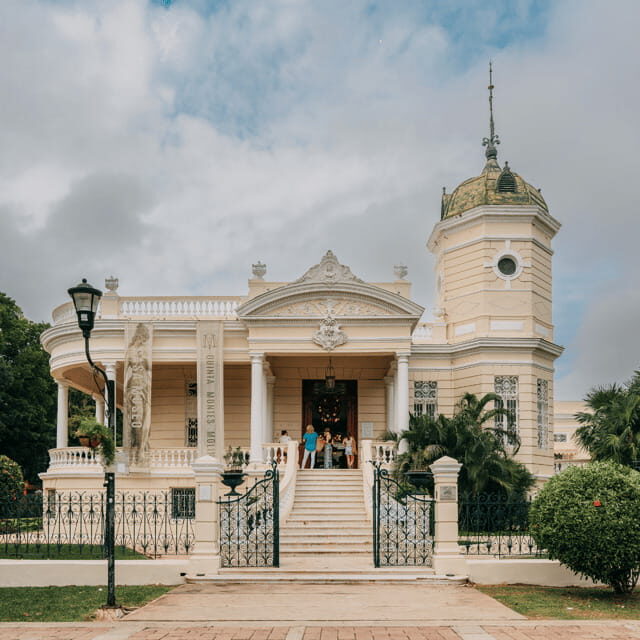 Mérida: La Quinta Montes Molina Museum Entrance - Key Points