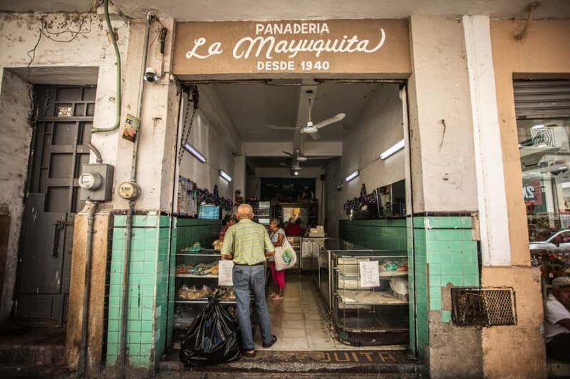 Mérida: Twilight Tastes Food Tour with 15+ Tastings - A Taste of Mérida’s Evening Food Scene