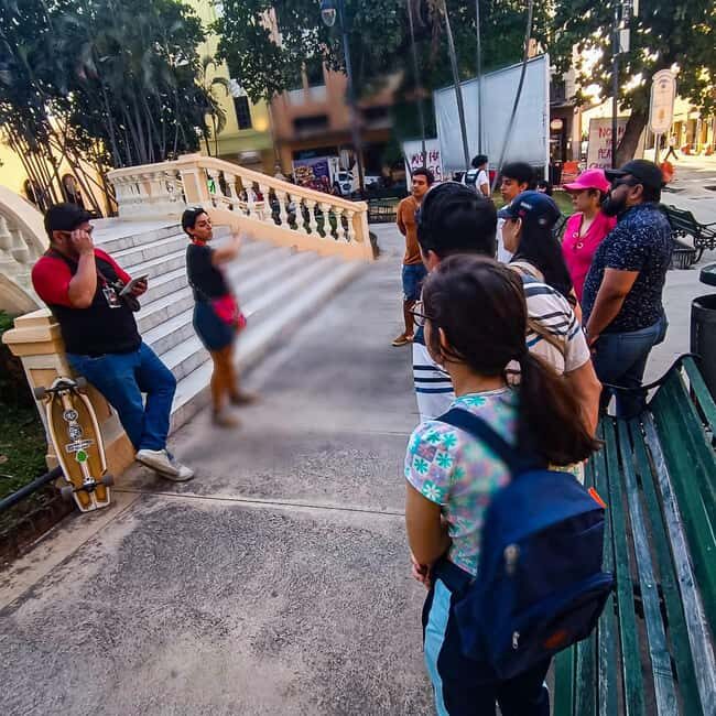 Mérida Walking Tour with Drink & Snacks - Key Points