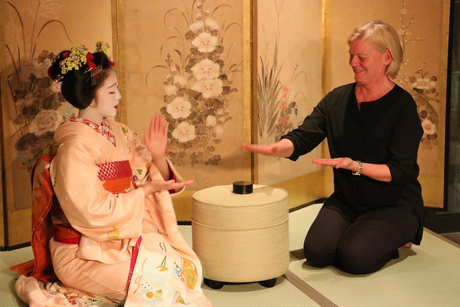 Mesmerizing Dinner With Maiko & Geisha - Engaging Party Games