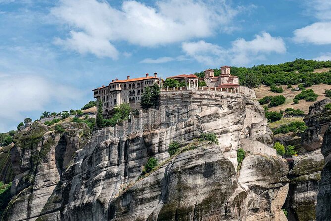 Meteora Morning Sightseeing Tour Review - Engaging With Resident Monks