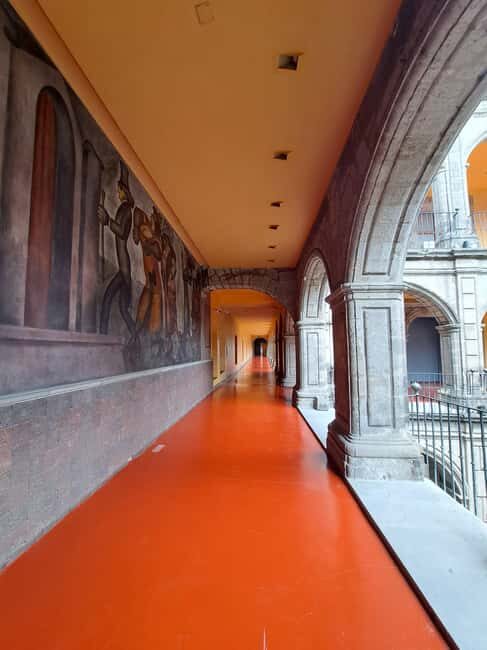 Mexican Muralism Tour: Paint Your Graffiti - Key Points