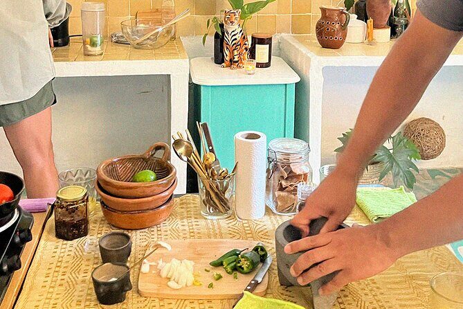 Mexican Salsas Masterclass with Silvestre - An Introduction to the Merida Salsa Class