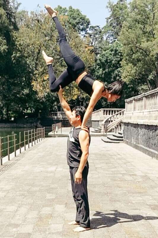 Mexico City: Acroyoga Class at Chapultepec Park - Key Points
