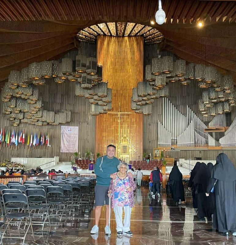 Mexico City: Basilica of Guadalupe Tour, Pick-Up Included (Small Groups) - The Benefits of a Guided Group Tour