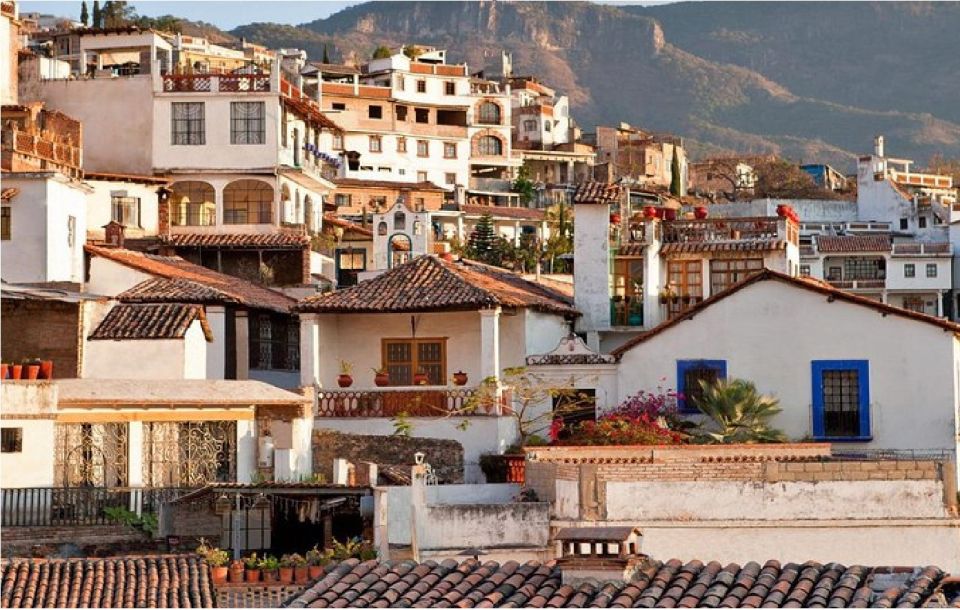 Mexico City: Cacahuamilpa Caves and Taxco Small-Group Tour - Group Size and Languages
