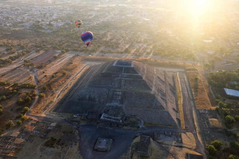 Mexico City: Fly over the impressive pyramids of Teotihuacan in a hot air balloon - Why It’s Worth the Price