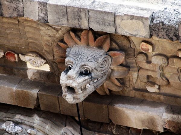 Mexico City Full-Day Teotihuacan Pyramids and Temples Tour - Mezcal-Making Workshop