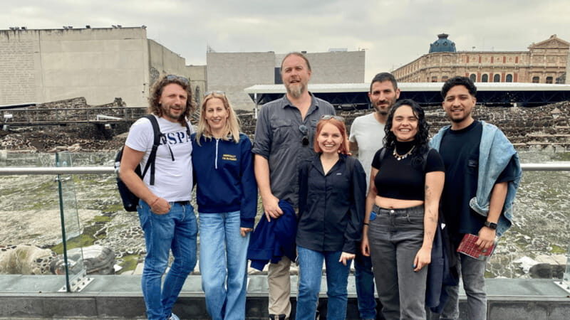 Mexico City: Guided walking tour through the most historic parts of the city. - Mexico City: Guided walking tour through the most historic parts of the city