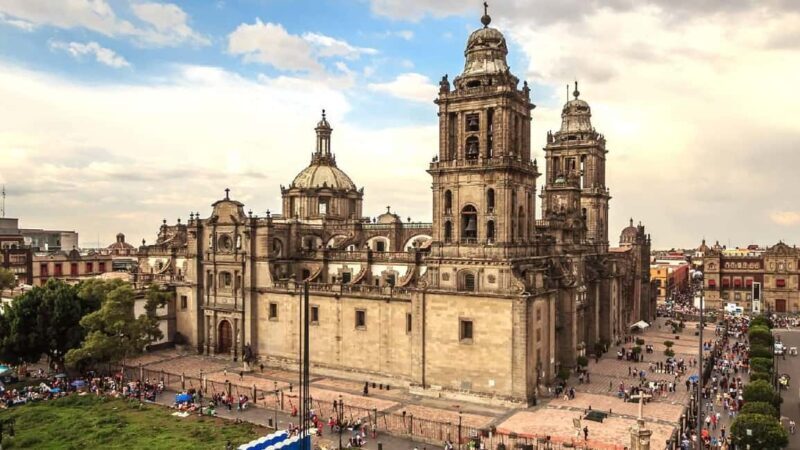 Mexico City: History & Culture Walking Tour - Architectural Gems: The Metropolitan Cathedral