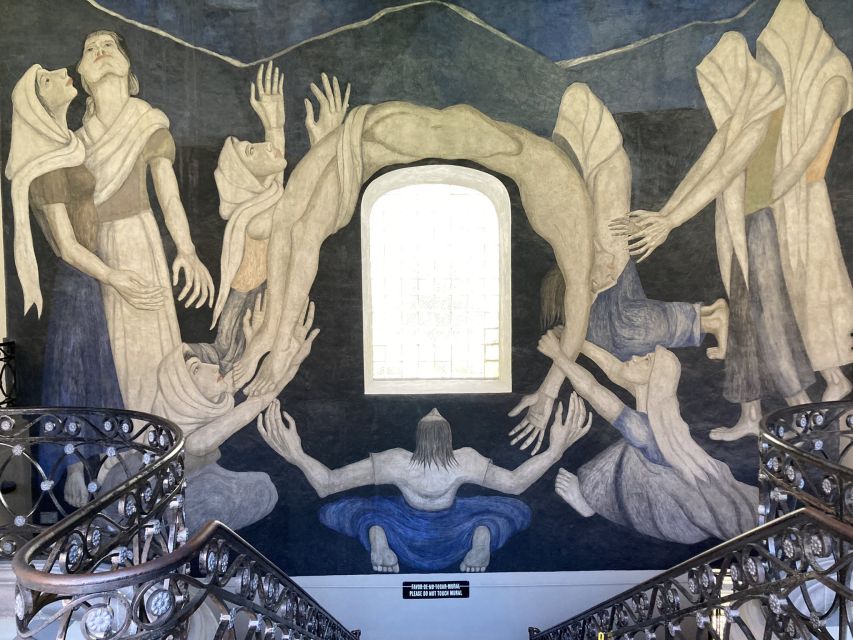 Mexico City: History on Walls. Mexican Murals Walking Tour - World War II Era Murals