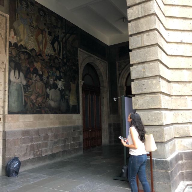 Mexico City: History on Walls. Mexican Murals Walking Tour - Visiting Bellas Artes Palace