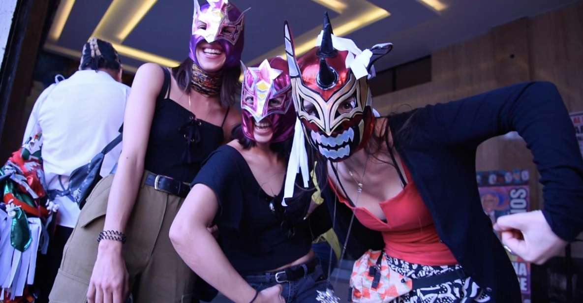Mexico City: Lucha Libre Show - Refreshing Drinks and Revelry