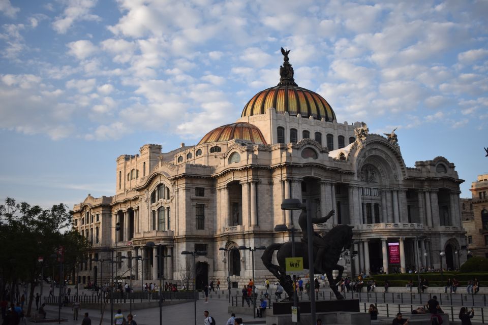 Mexico City: Mexican Folklore Ballet - Palacio De Bellas Artes