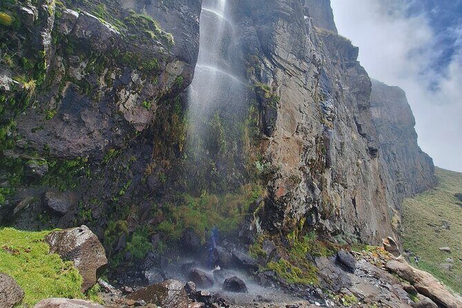 Mexico City: Mipulco Waterfalls Private Trekking Tour - The Experience in Detail