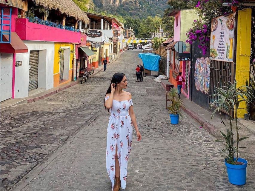 Mexico City Private Tepoztlán Tour: Explore Ancient Ruins - Guided Exploration