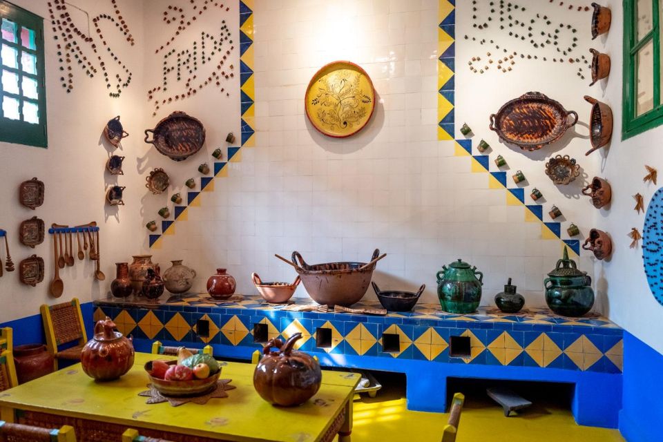 Mexico City: Skip-the-Line Ticket to The Frida Kahlo Museum - Personal Belongings on Display