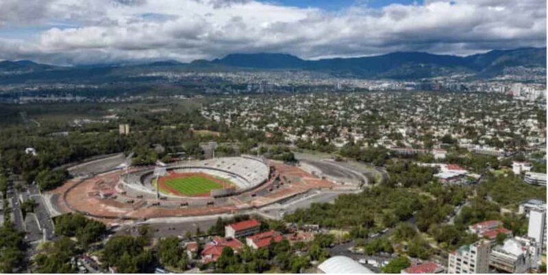 Mexico City Soccer Stadium Sightseeing & Street Food Tour - Estadio Olímpico Universitario: Where History Meets Architecture