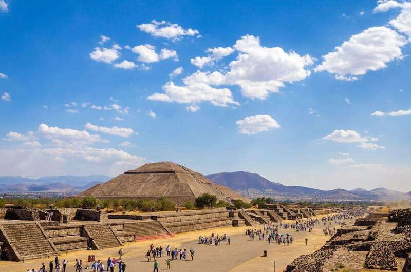 Mexico City: Teotihuacan First Entry Tour with Expert Guide - Key Points