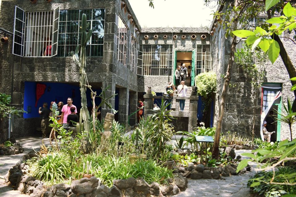 Mexico City: The Magic of Xochimilco & Frida Kahlo Museum - Unveiling the Frida Kahlo Museum