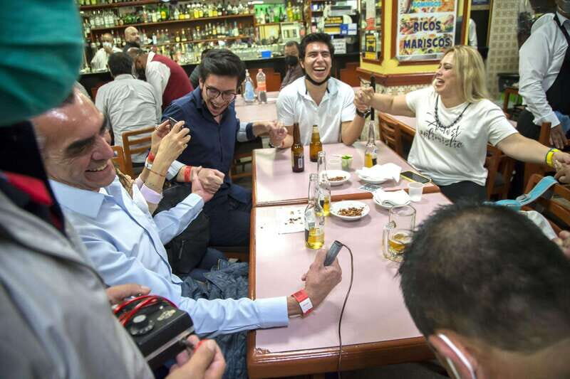 Mexico City: Traditional Mexican Bars of the Historic Center - The Sum Up