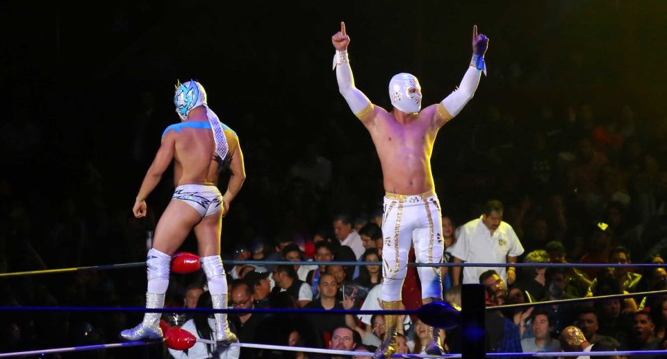 Mexico City: Wrestling Show Access & Double Decker Bus Tour - Highlights