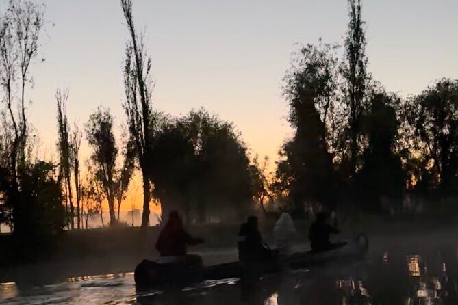 Mexico City: Xochimilco at sunrise + Breakfast and transportation - FAQ