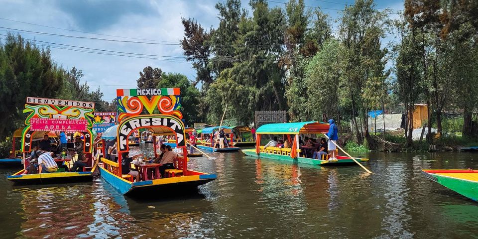 Mexico City: Xochimilco, Coyoacán and University City Tour - Visiting Peralvillo