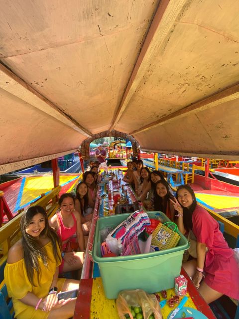 Mexico City: Xochimilco Culture, Party, Food and Drinks. - Key Points