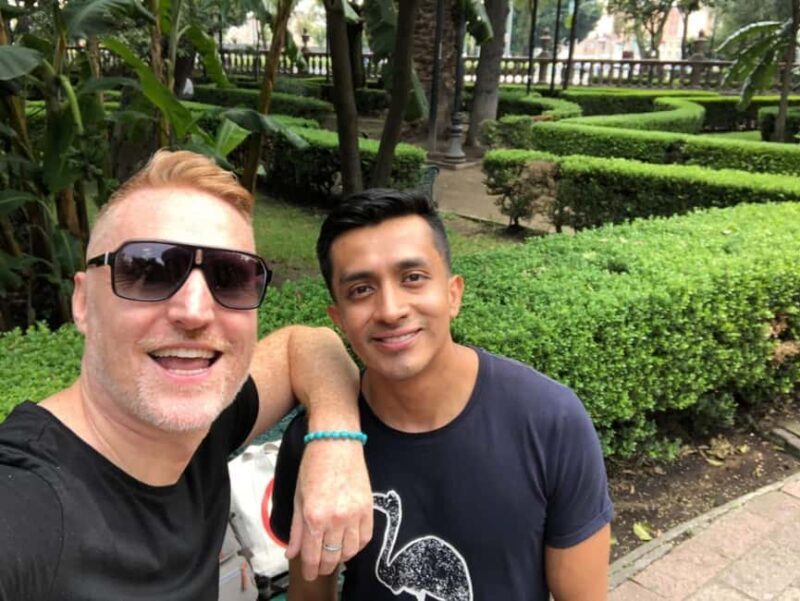 Mexico City: Zona Rosa Pub Crawl Experience - Key Points